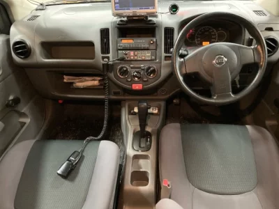 Nissan AD