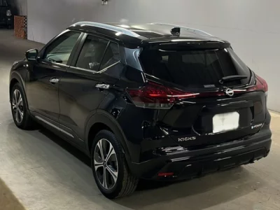 Nissan KICKS