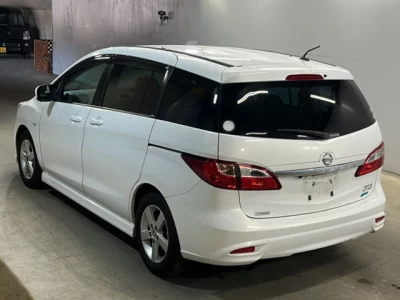Nissan Lafesta
