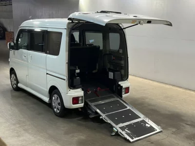 Nissan CLIPPER RIO