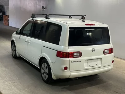 Nissan LAFESTA