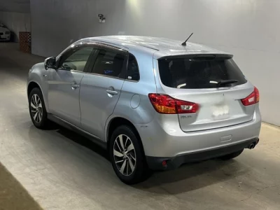 Mitsubishi RVR