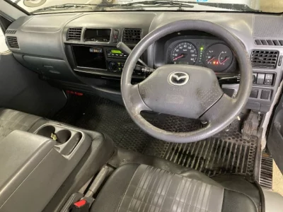 Mazda BONGO VAN