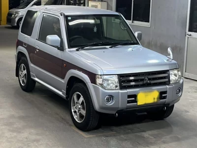 Mitsubishi Pajero Mini