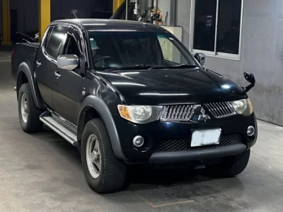 Mitsubishi Triton