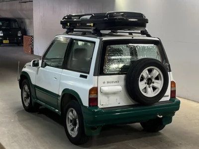 Suzuki Escudo
