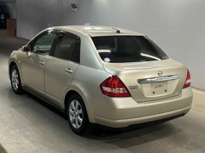 Nissan Tiida Latio