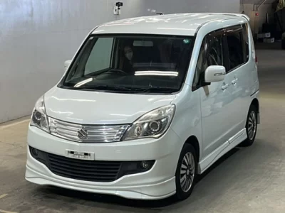 Suzuki Solio