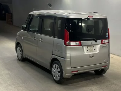 Suzuki Spacia