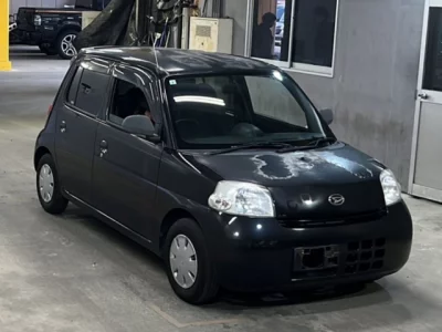 Daihatsu Esse