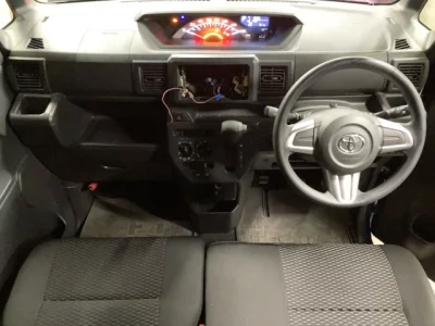 Toyota Pixis Mega