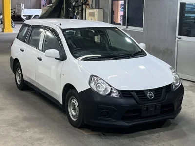 Nissan AD