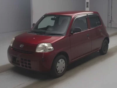 Daihatsu Esse