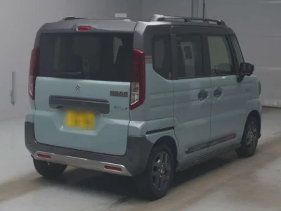 Suzuki Spacia Gear