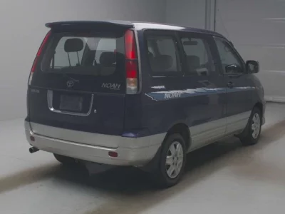 Toyota TownAce Noah