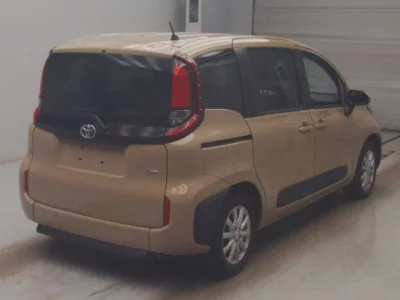 Toyota Sienta