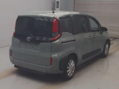 Toyota Sienta