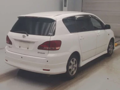 Toyota Ipsum