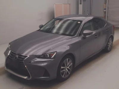 Lexus IS