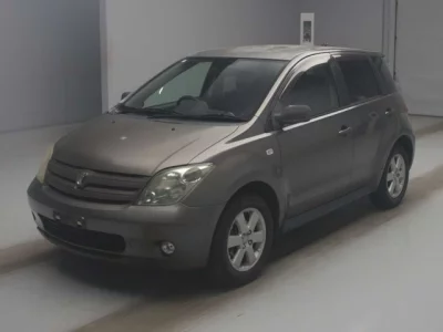 Toyota IST