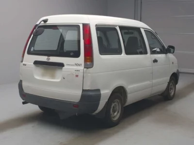 Toyota Lite Ace Noah