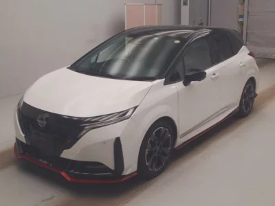 Nissan Aura