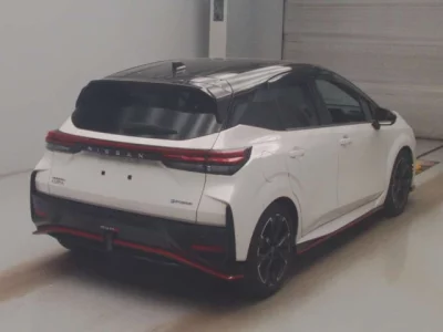 Nissan Aura