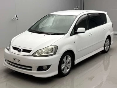 Toyota Ipsum