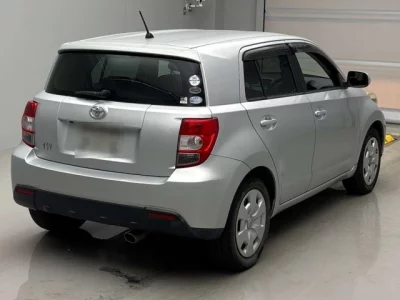 Toyota IST
