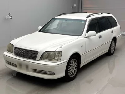 Toyota Crown Estate