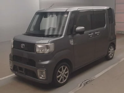 Toyota PIXIS MEGA