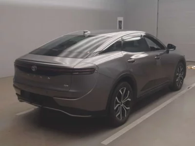 Toyota Crown Crossover