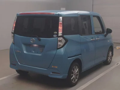 Toyota TANK