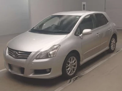 Toyota BLADE
