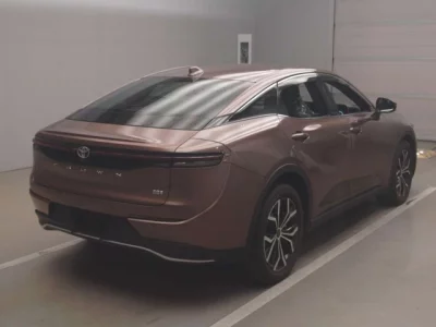 Toyota Crown Crossover