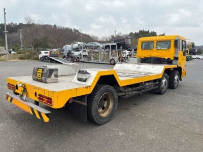 Hino Dolphin