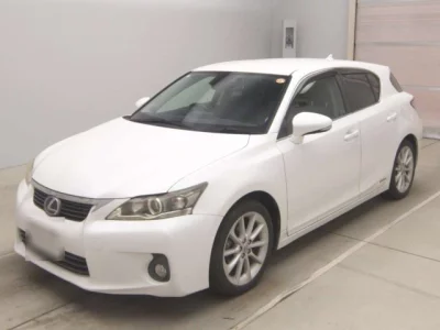 Lexus CT200h