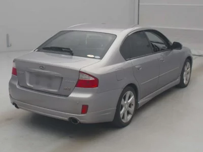 Subaru LEGACY B4