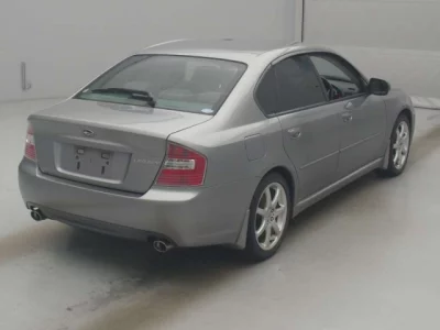 Subaru LEGACY B4