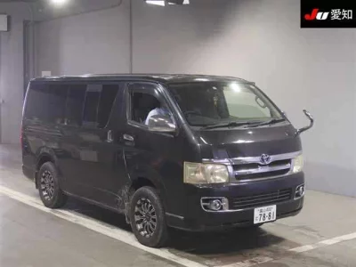 Toyota HiAce Van