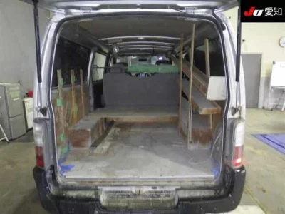 Nissan Caravan
