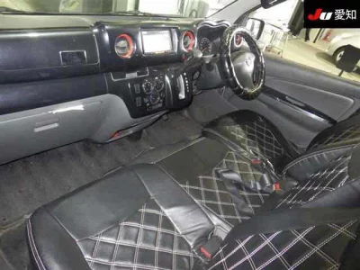 Nissan Caravan