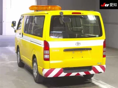 Toyota HiAce Van