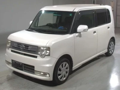 Toyota PIXIS SPACE