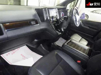Toyota GranAce