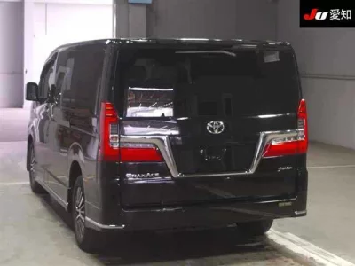Toyota GranAce