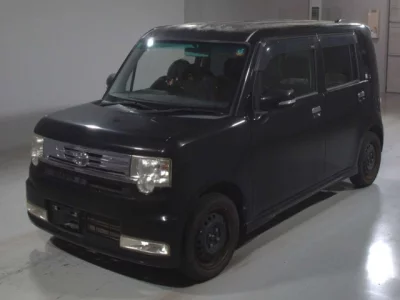 Toyota PIXIS SPACE