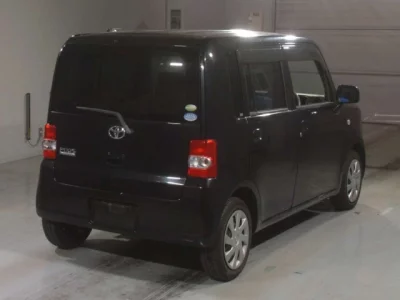 Toyota PIXIS SPACE
