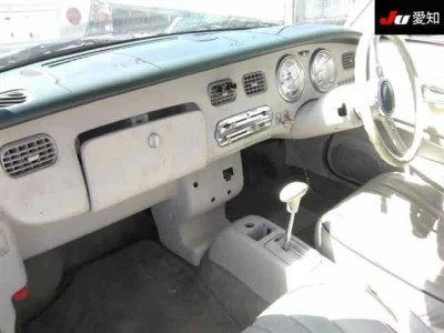 Nissan FIGARO