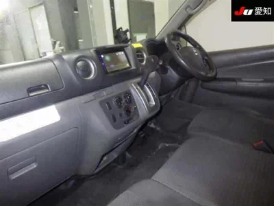 Nissan Caravan